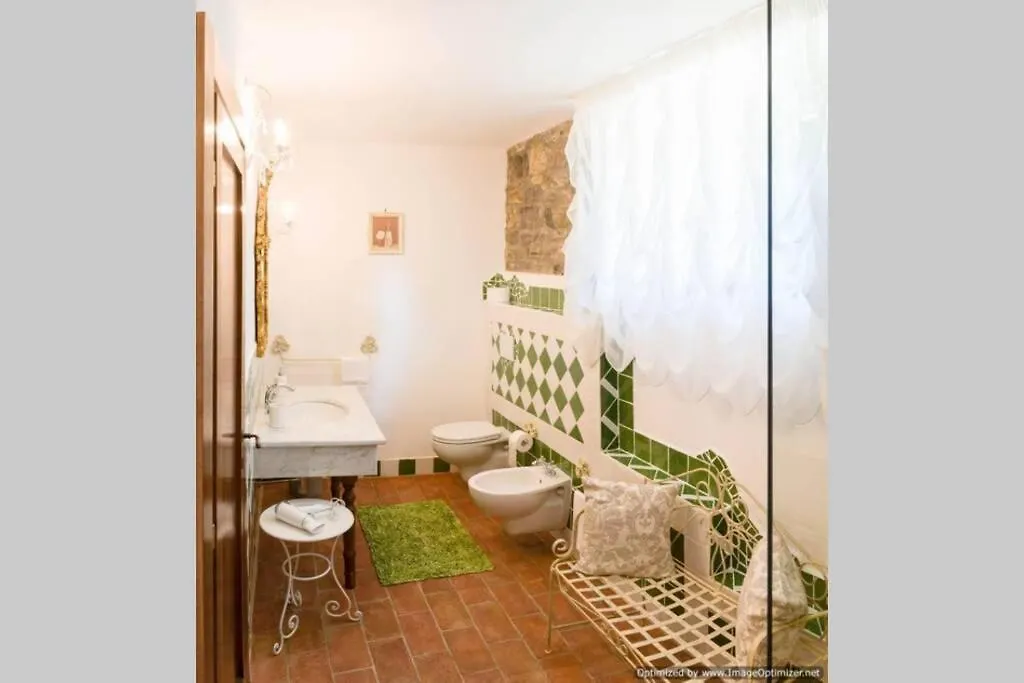 Basilico Di Home Hill Capannori 0*,  Italy